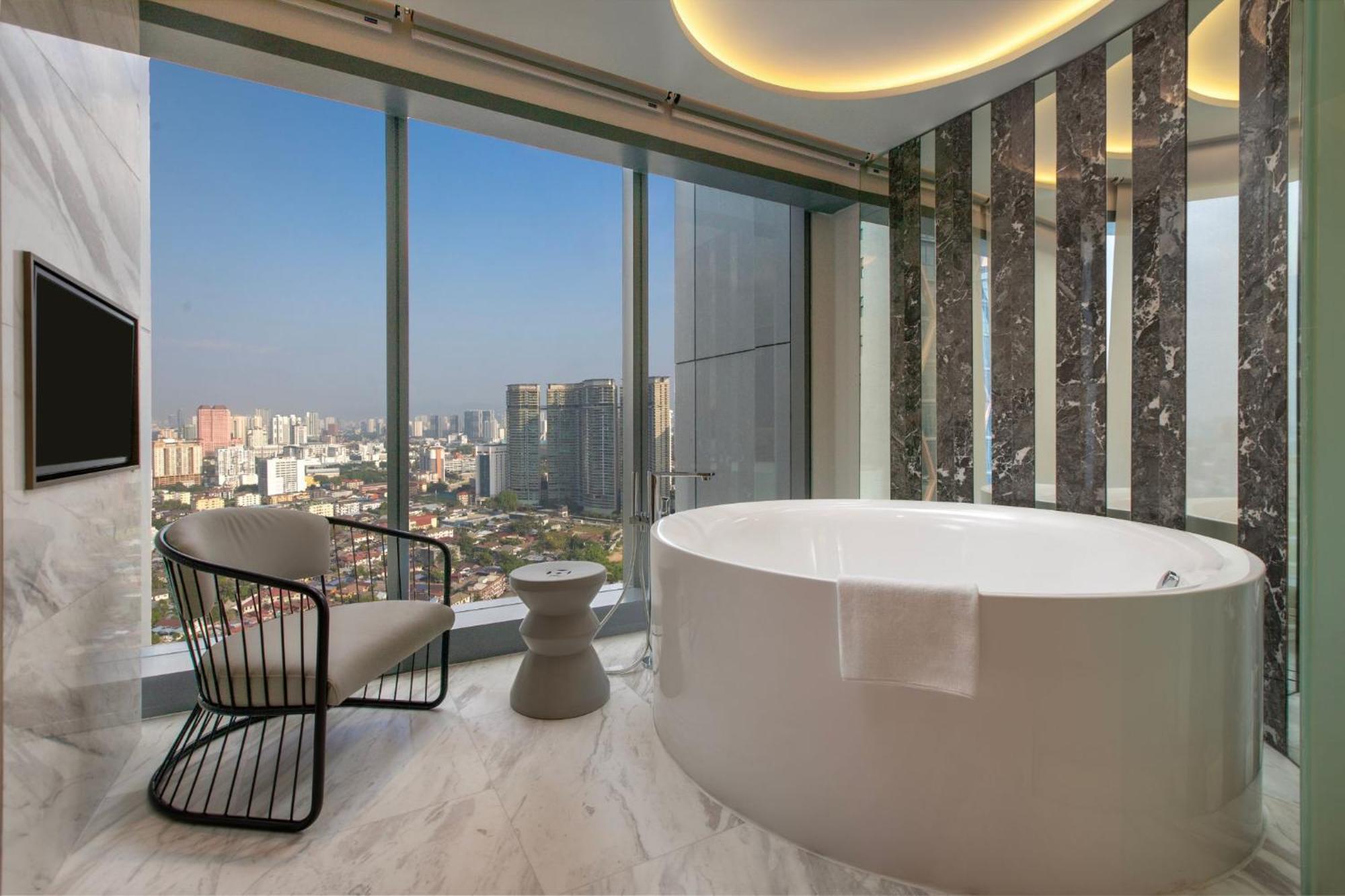 Crowne Plaza Centre By Ihg Hotel 5*