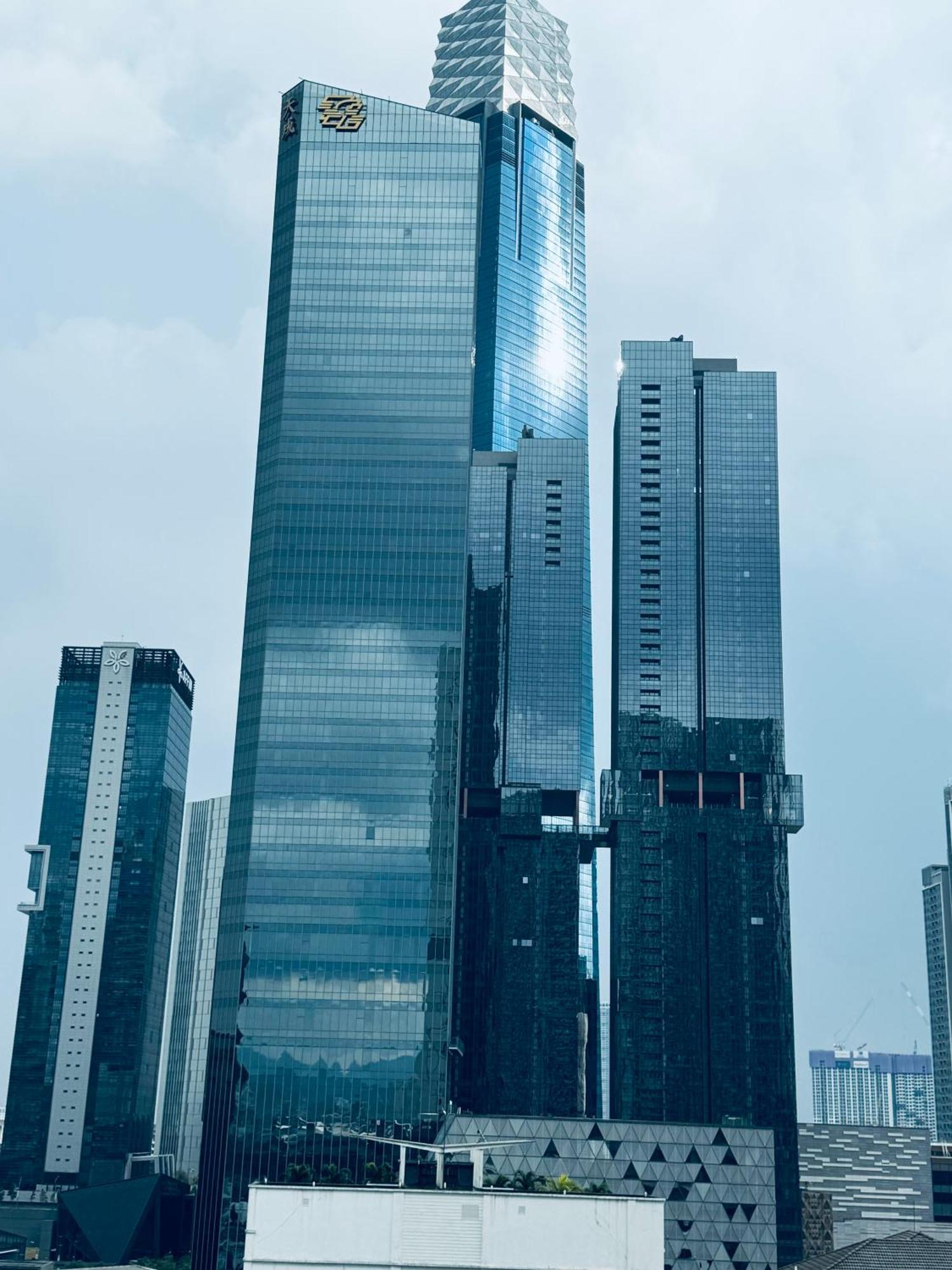 Apartment Agile Premier Kl *