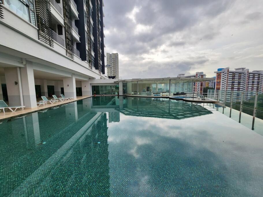 Apartment Desir Amorous Kl #jacuzzi #nflx #prjscn120