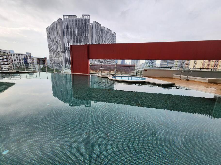 Apartment Desir Amorous Kl #jacuzzi #nflx #prjscn120