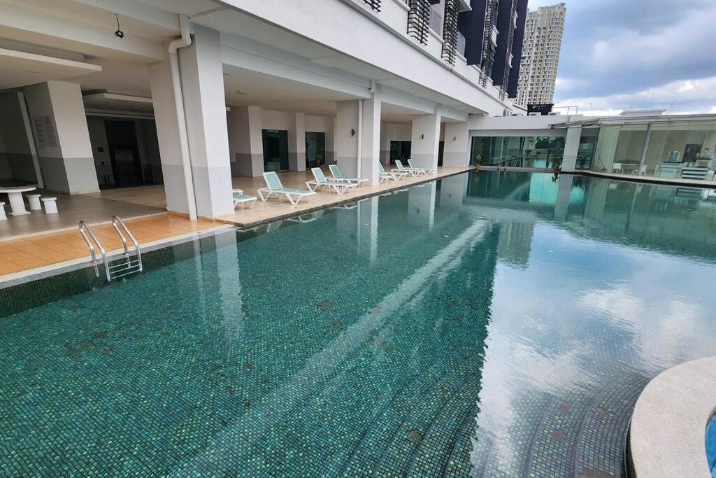 Apartment Desir Amorous Kl #jacuzzi #nflx #prjscn120