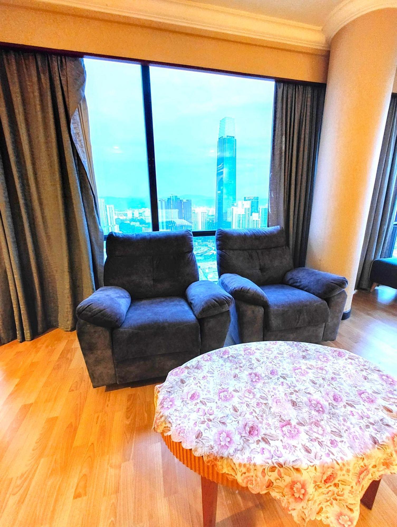 Times Square Services Star At East Lobby Căn hộ Kuala Lumpur
