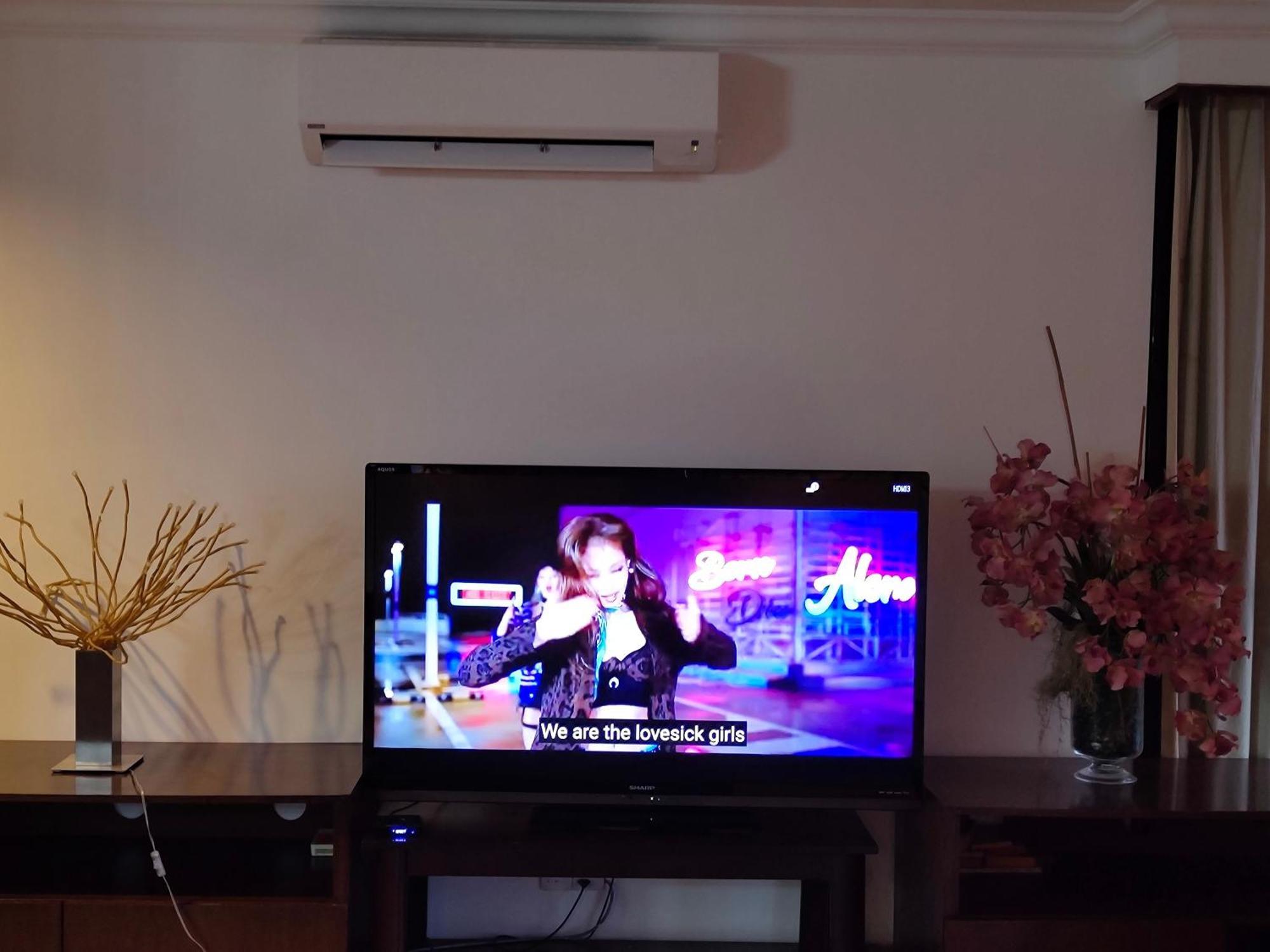 Căn hộ Times Square Services Star At East Lobby *