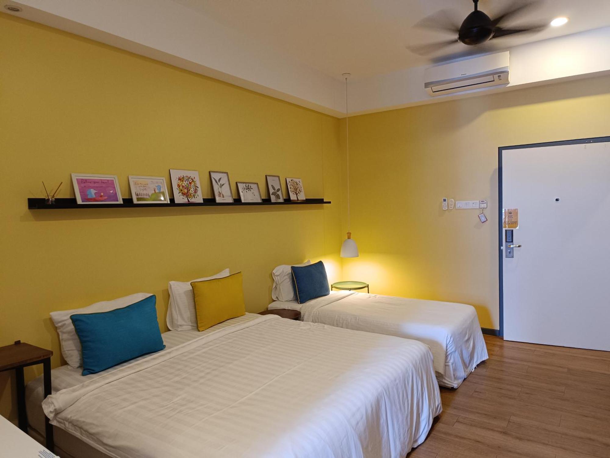 Apartemen Fahrenheit 88 *