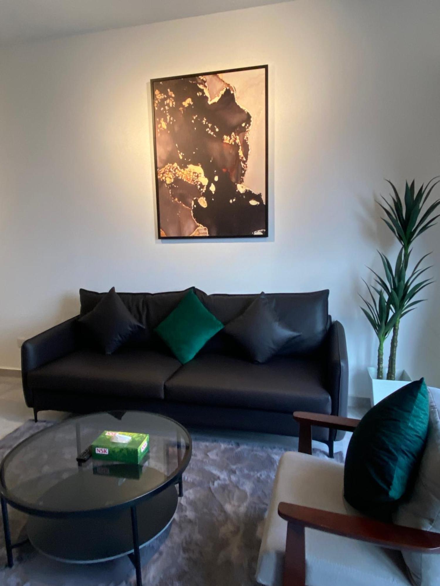 Agile Family Kl Apartment