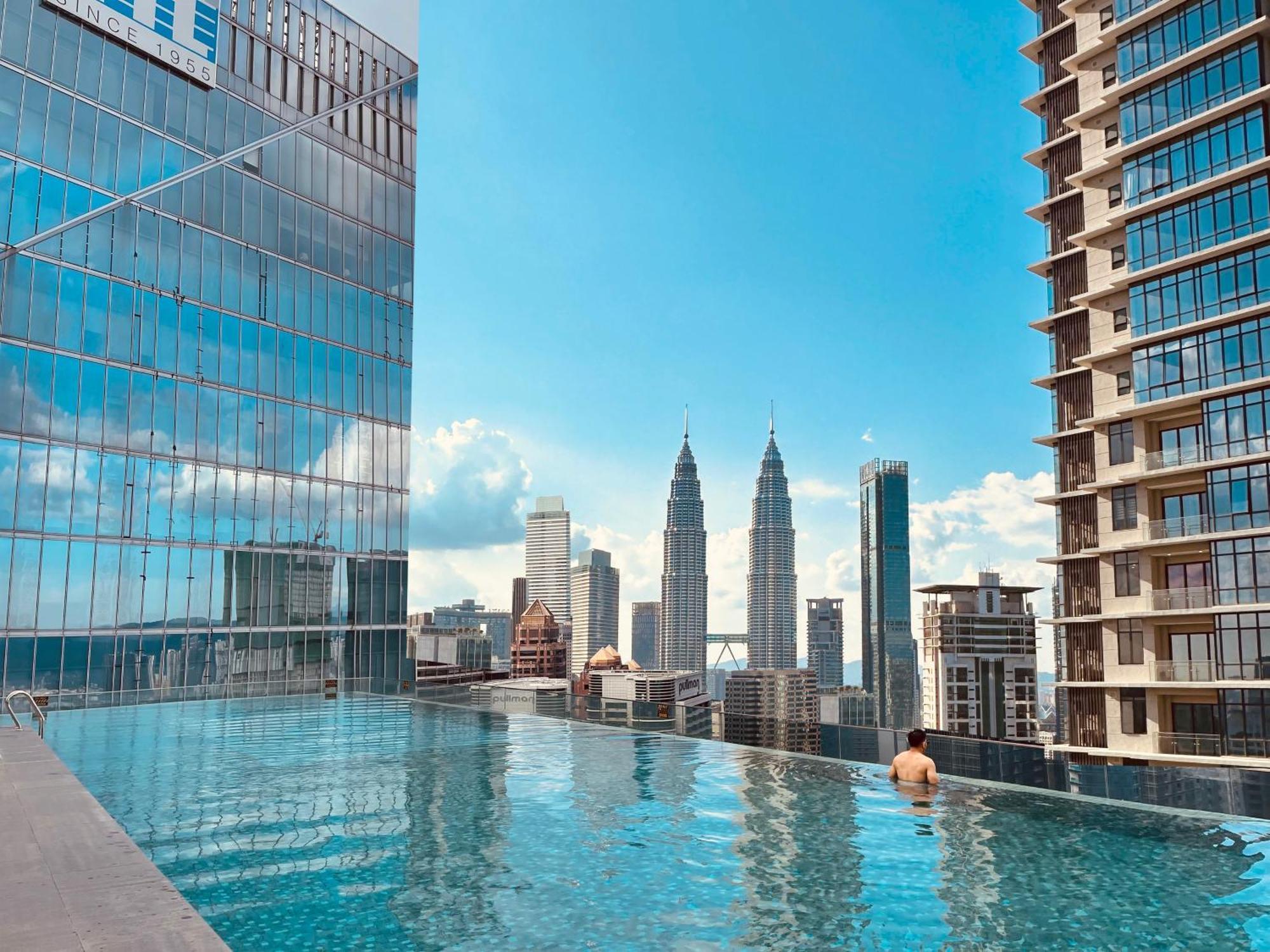 Crystal At Dorsett Infinity Pool Kl