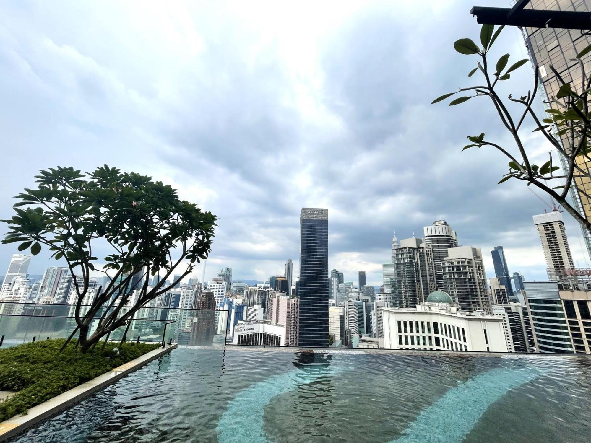 The Axon Avenue Apartment