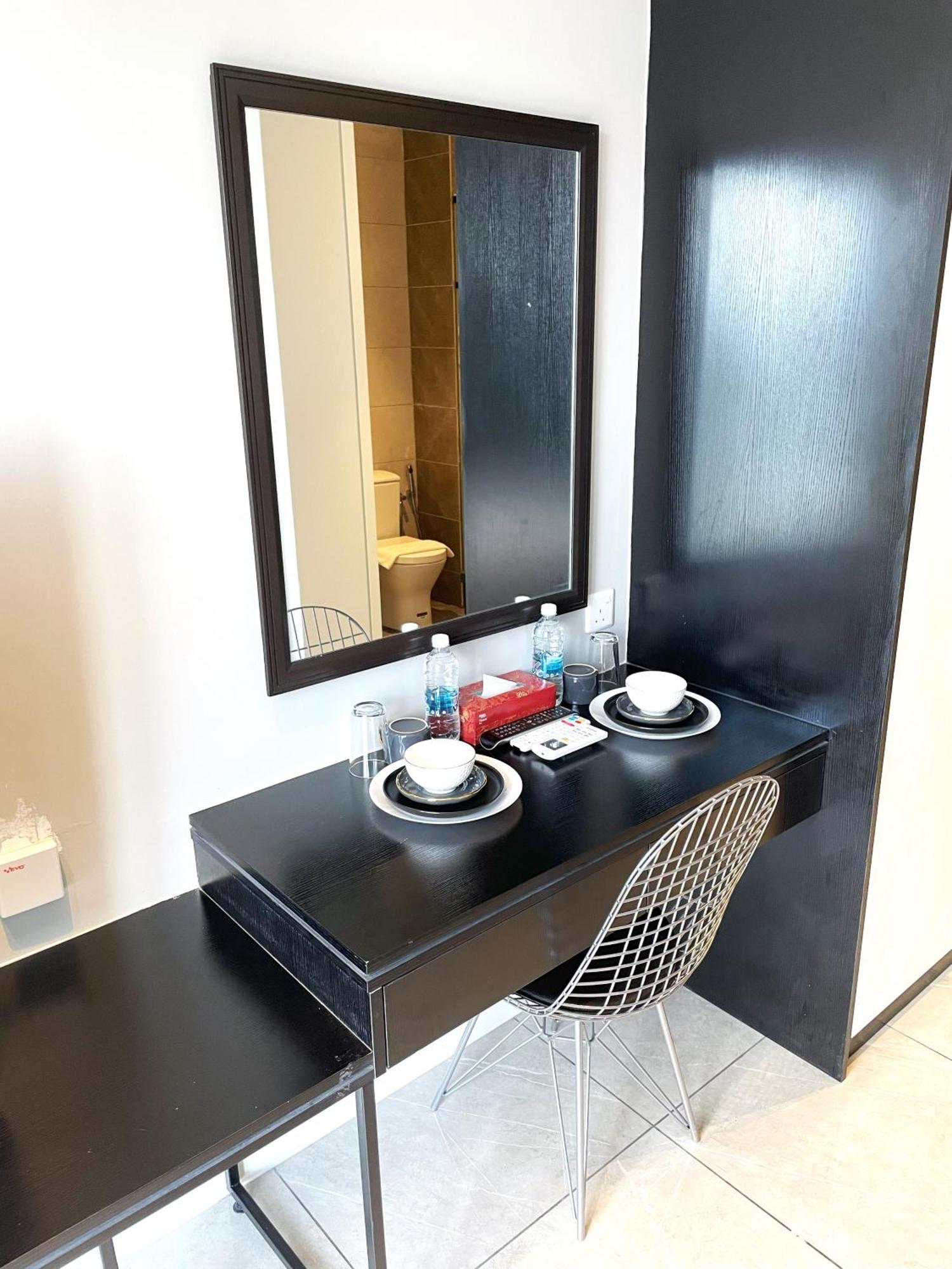 The Axon Avenue Apartment