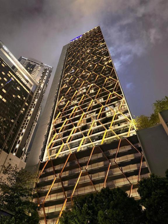 The Scarletz Klcc By Skyscraper Apartment *