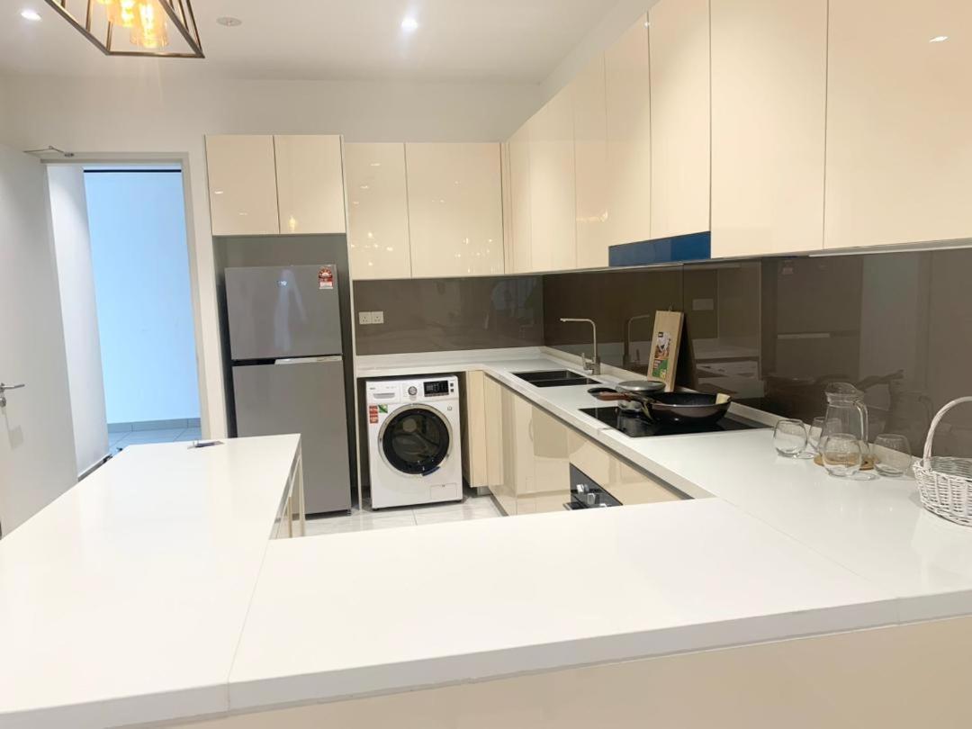 Luxury At Quill Residences Apartment