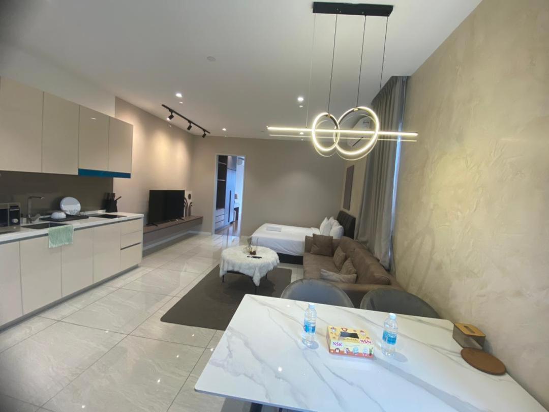 Luxury At Quill Residences Apartment