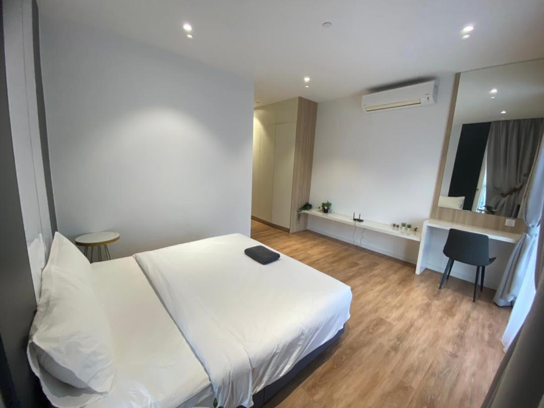 Luxury At Quill Residences Apartment *