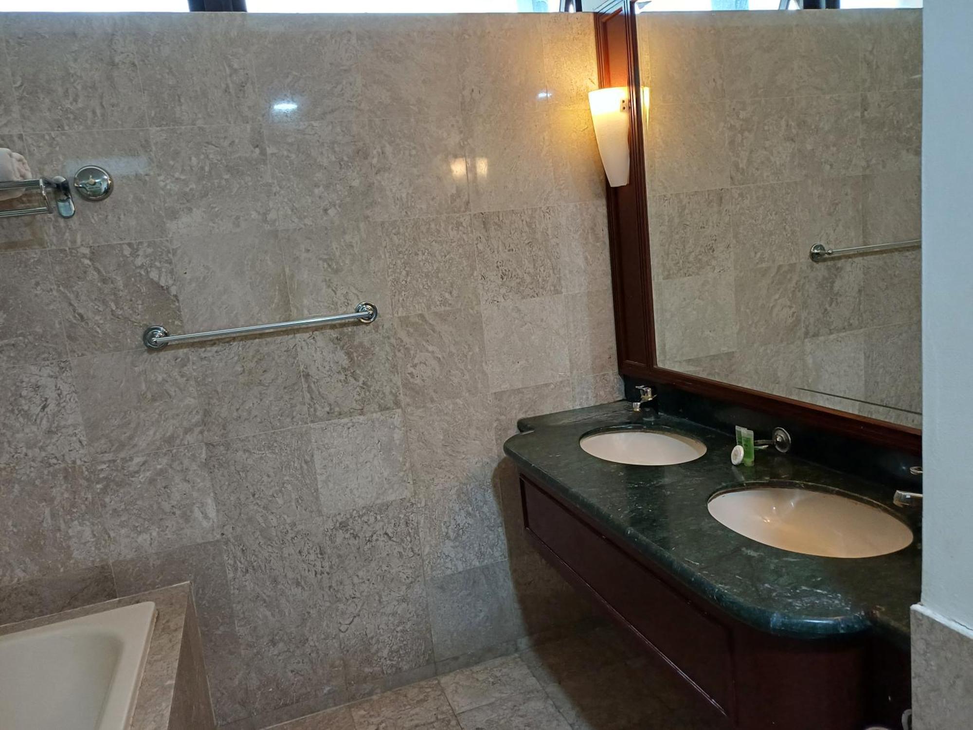 Kl Cozy Faiza Berjaya Times Square Apartment Kuala Lumpur