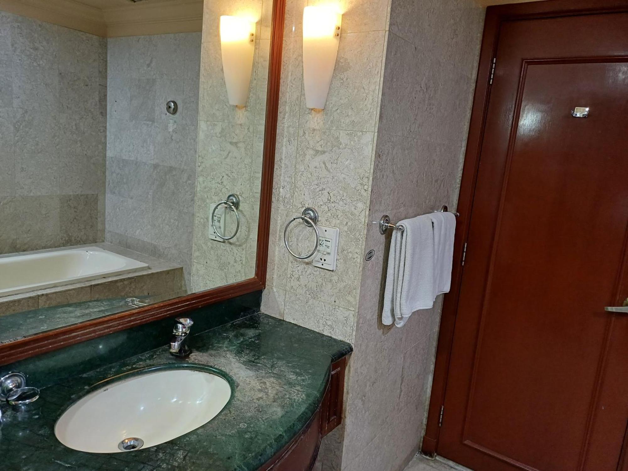 Kl Cozy Faiza Berjaya Times Square Apartment *