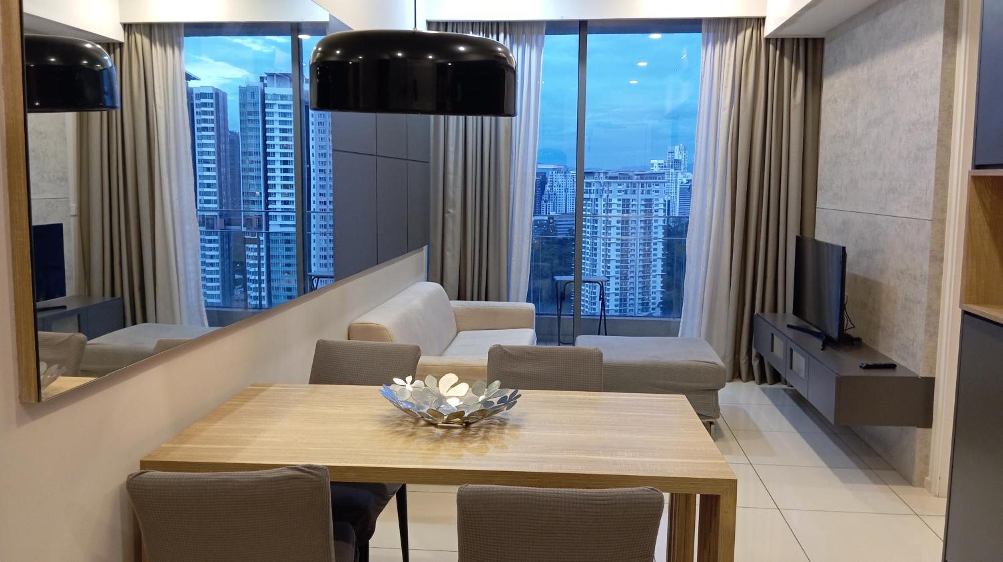 Apartment Robertson Family Klcc