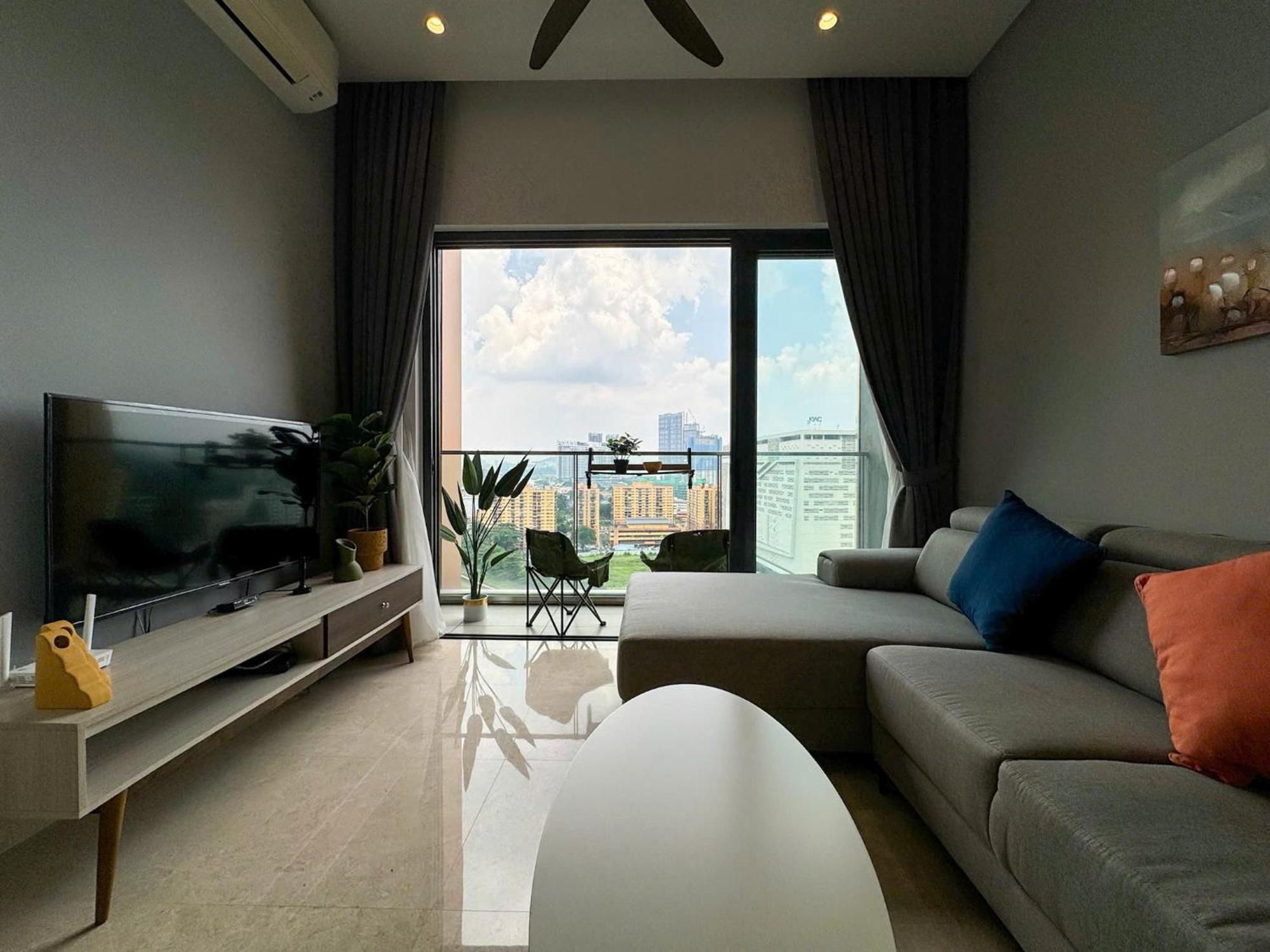 Lucentia * Kuala Lumpur