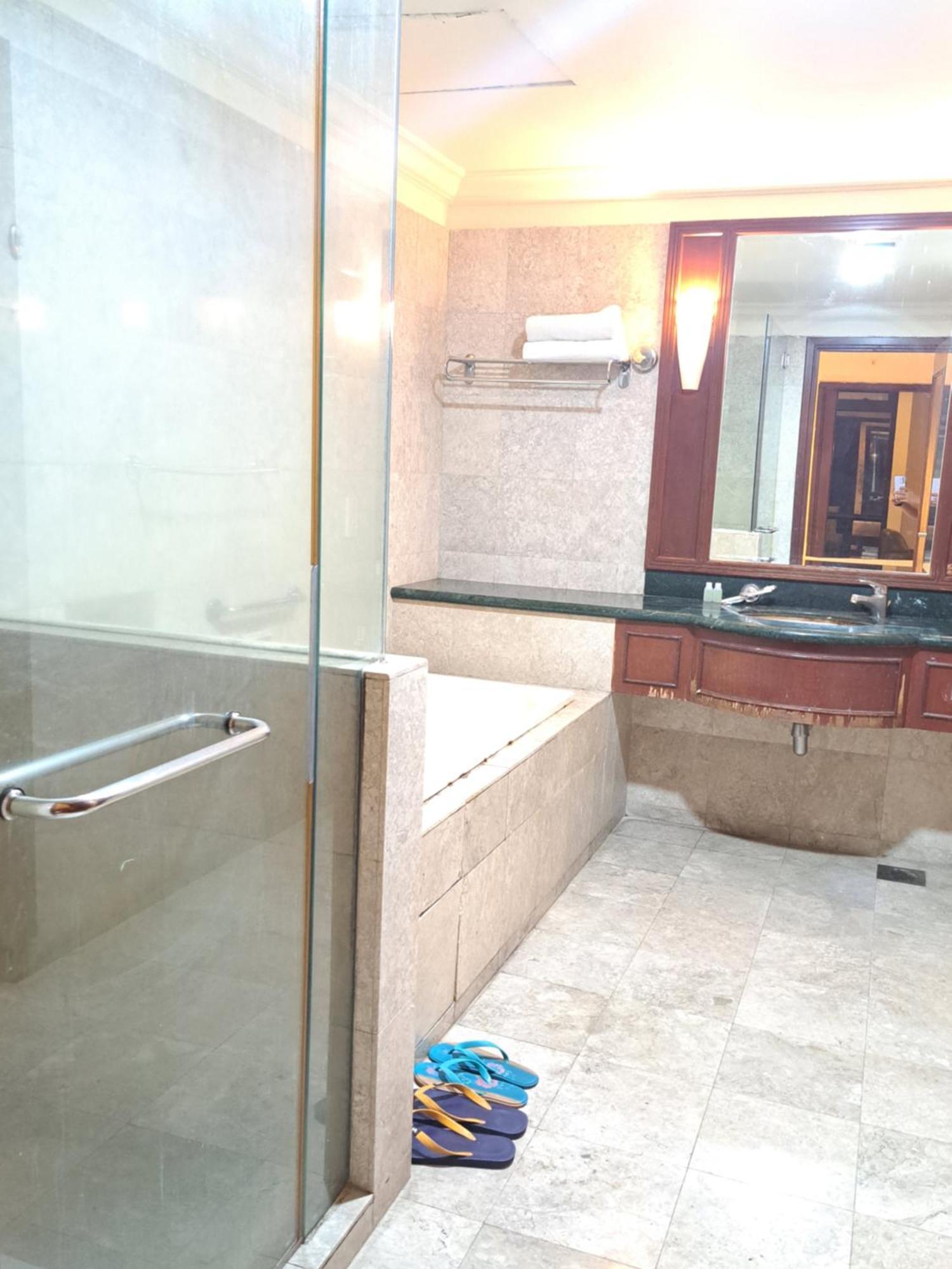 Appartement Famous Service At Times Square Kl