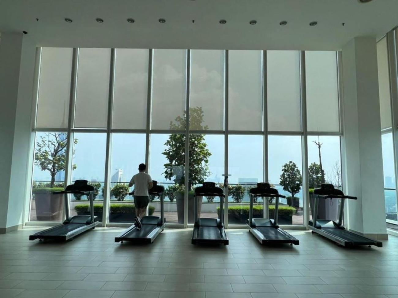 Apartment The Platinum Klcc Aqua White *