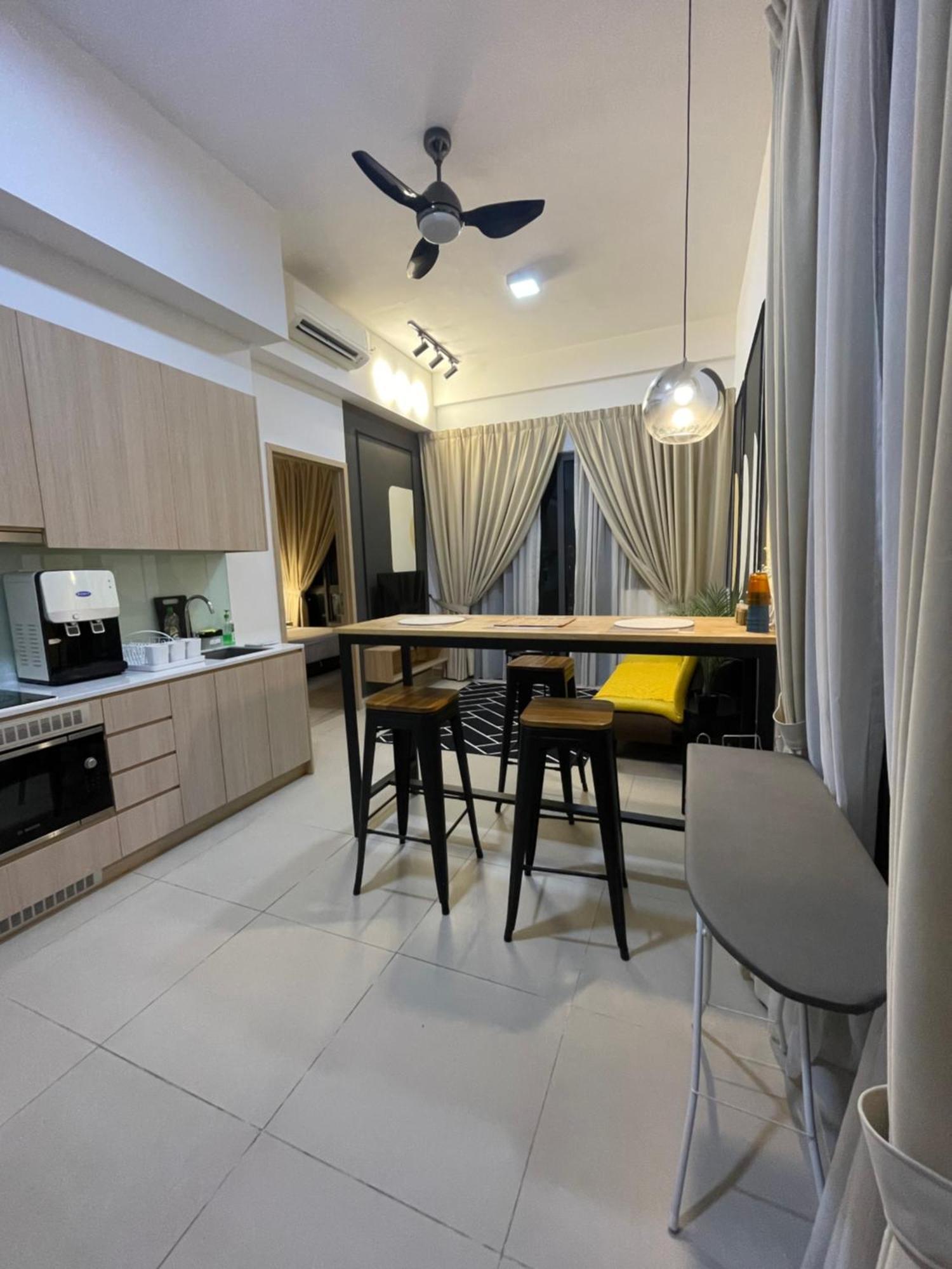 The Luxe Klcc By Apartment