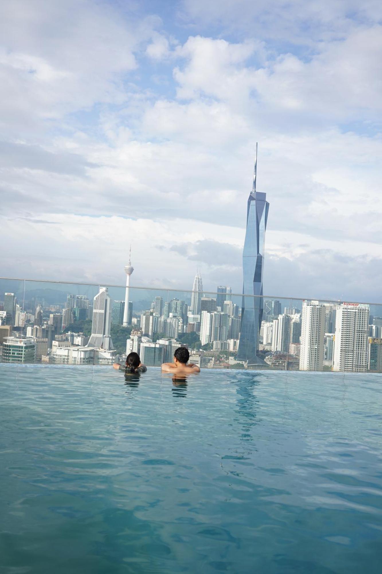 Pangsapuri Riveria City, Kl Sentral Near Monorail, Infinity Pool