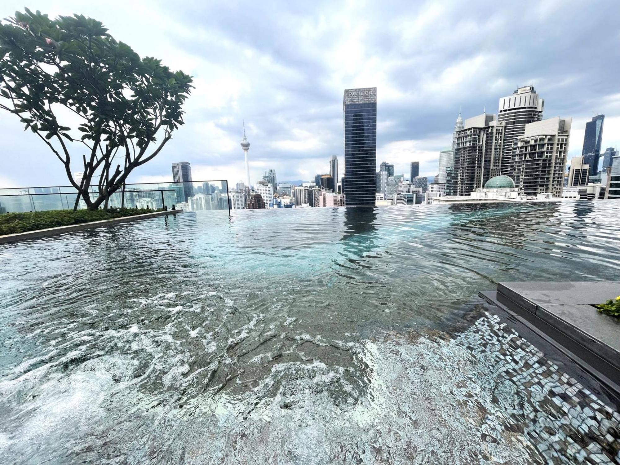 The Axon By Rainbow Touch * Kuala Lumpur