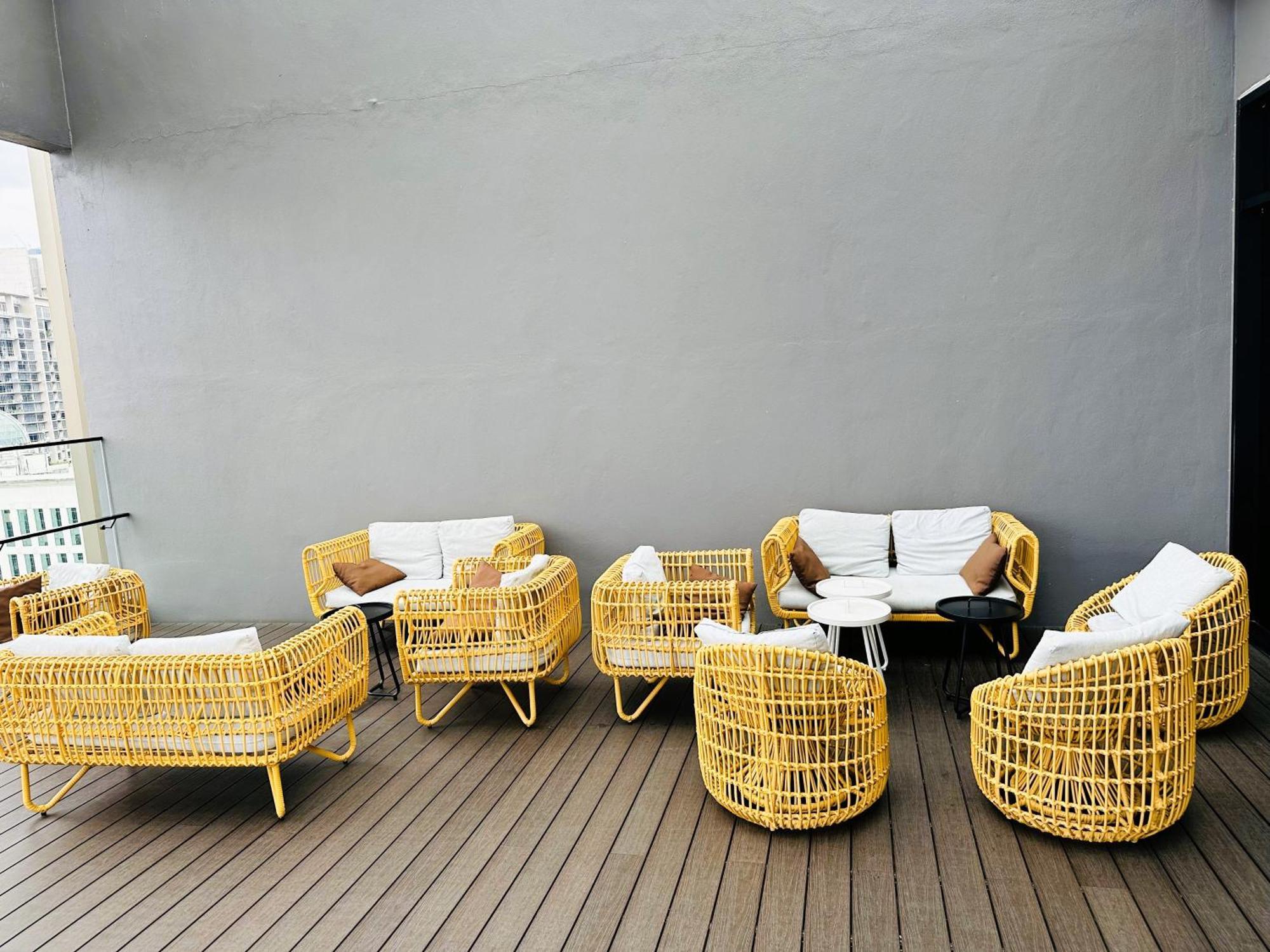 The Axon By Rainbow Touch Apartment *