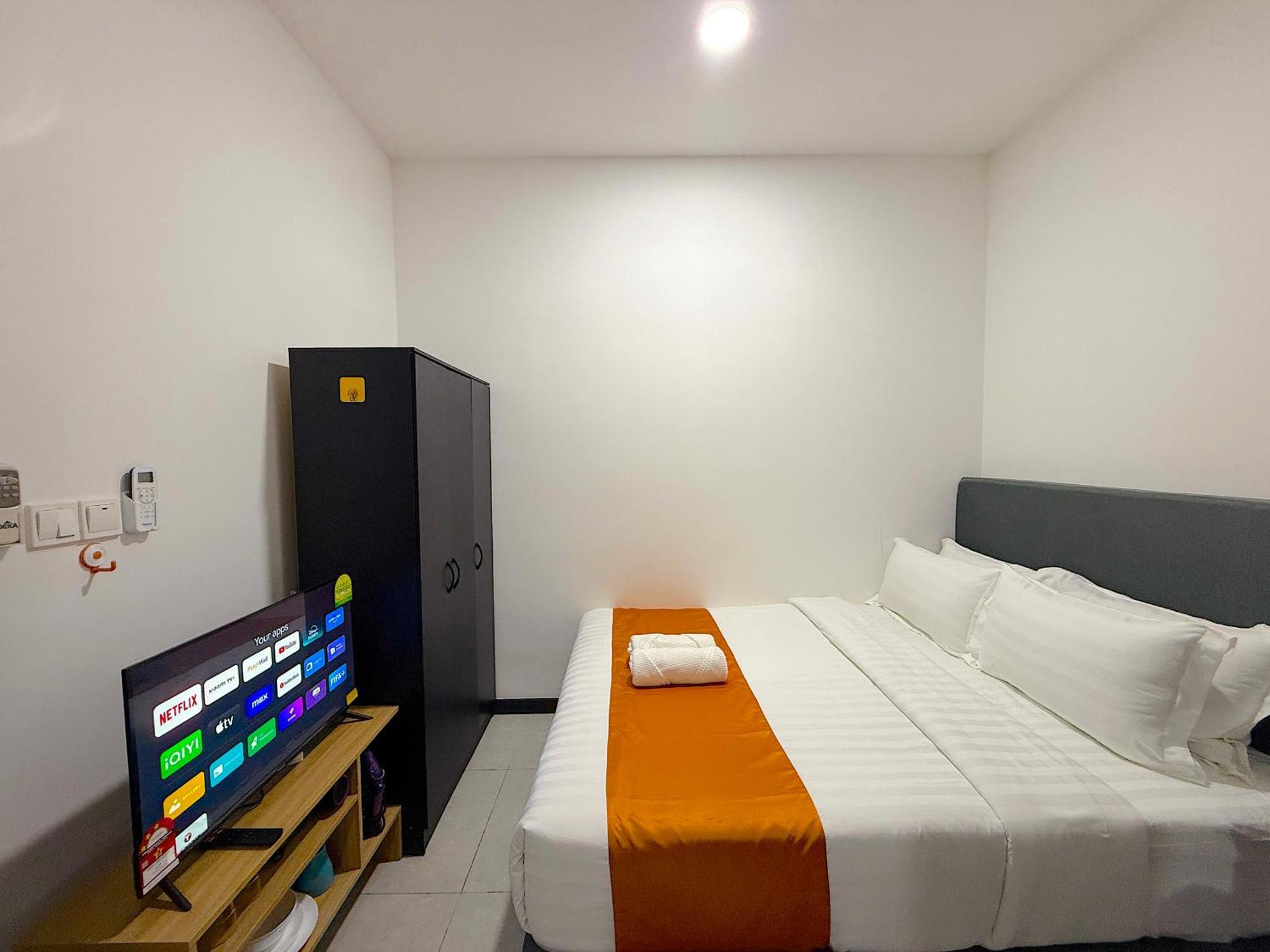 Neu Junior By Serenity Homes Next To Gleneagles & Lrt *