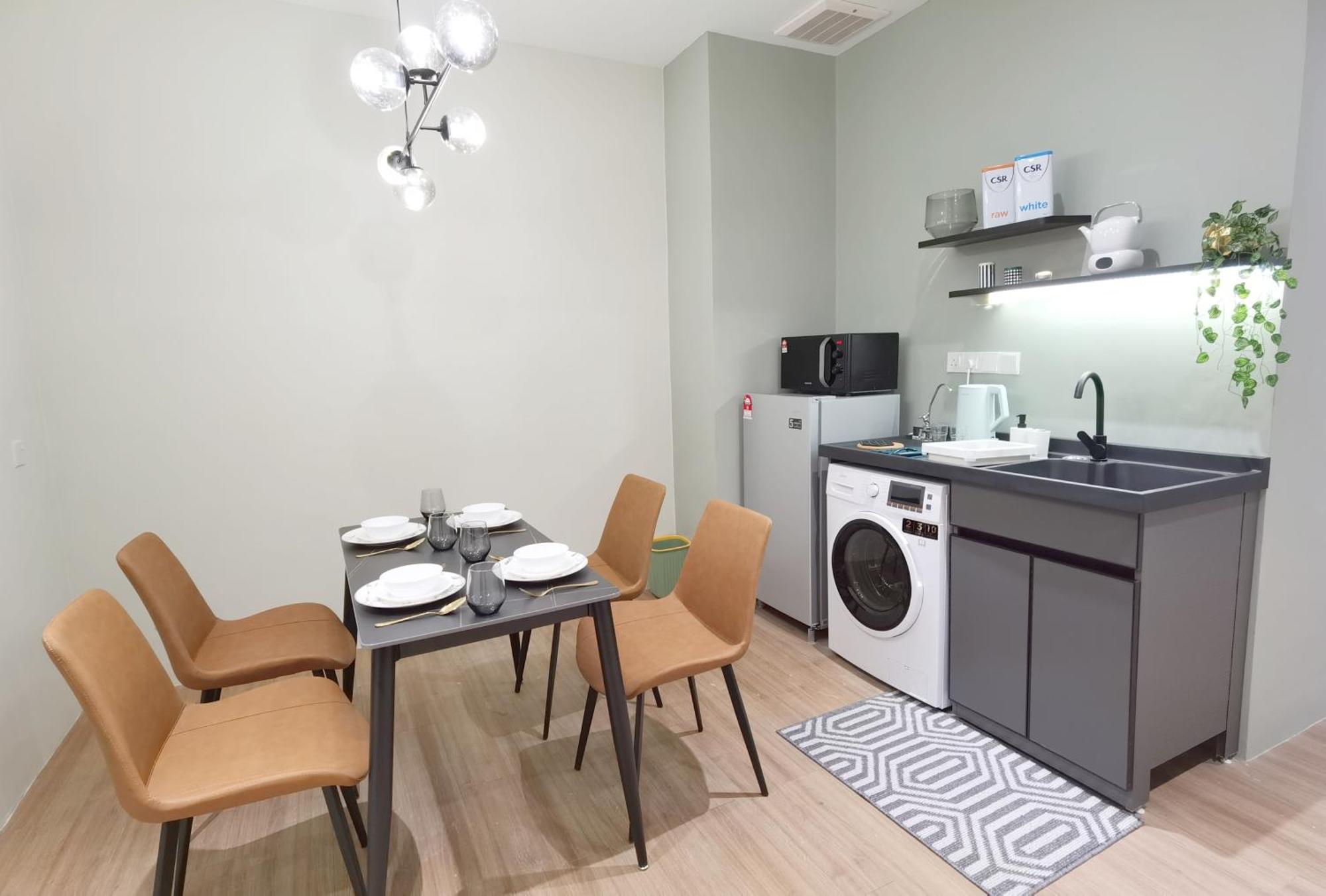Weekly Monthly - Bangsar Trade Centre Yaraville Kuala Lumpur