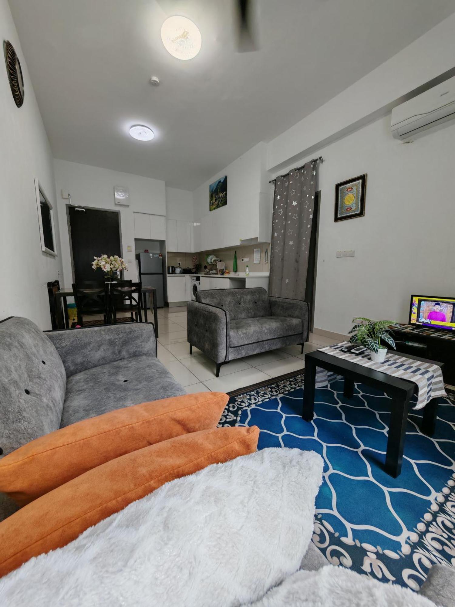 Homestay Astoria Ampang, 6pax - Near Klcc, Zoonegara, Ampangpoint Mall