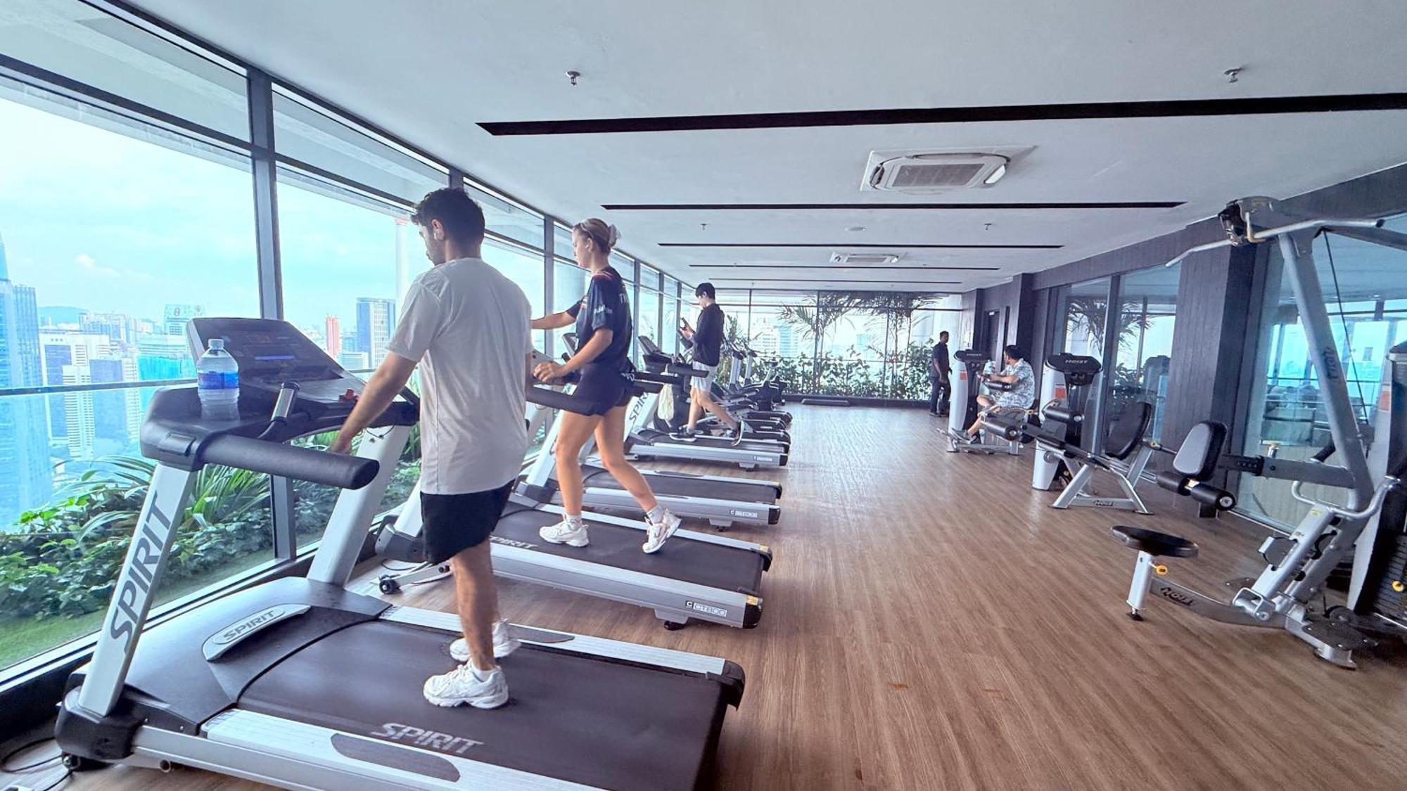 Colony Service Klcc At Sky World Apartment *