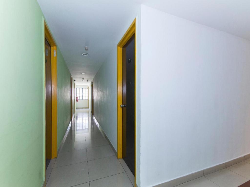 Hotel Oyo 175 Lotus Kuala Lumpur