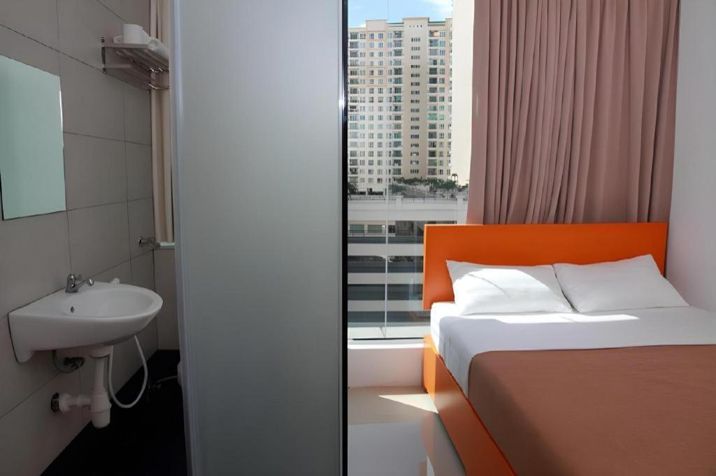 Hotel 1 Kuchai 3*