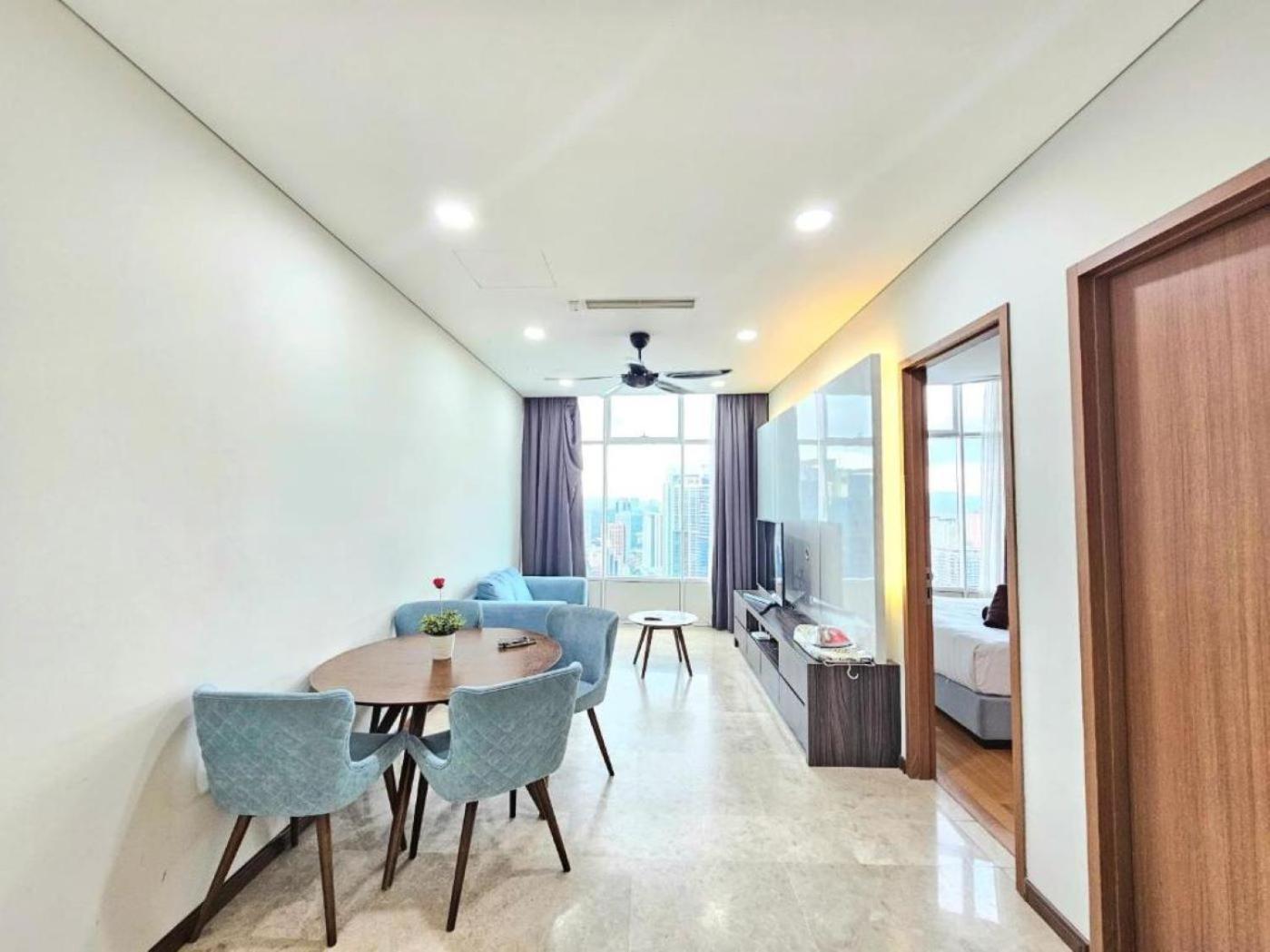 Apartment Sky Klcc By Comfort Kuala Lumpur