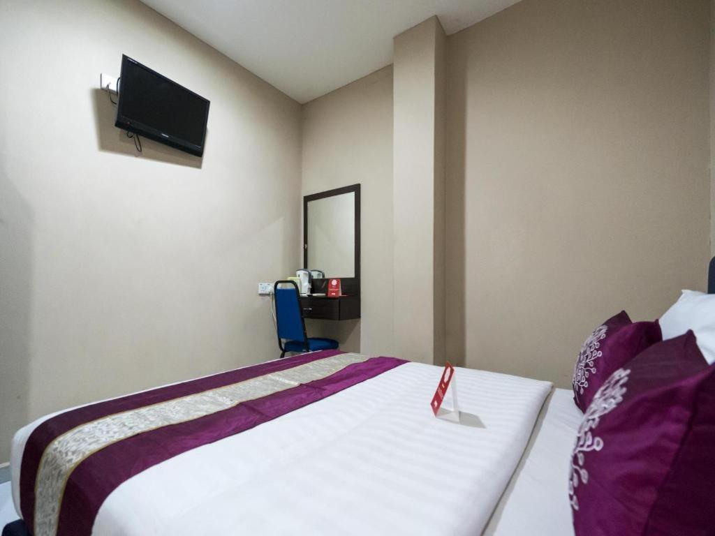 Oyo 191 Ml Hotel
