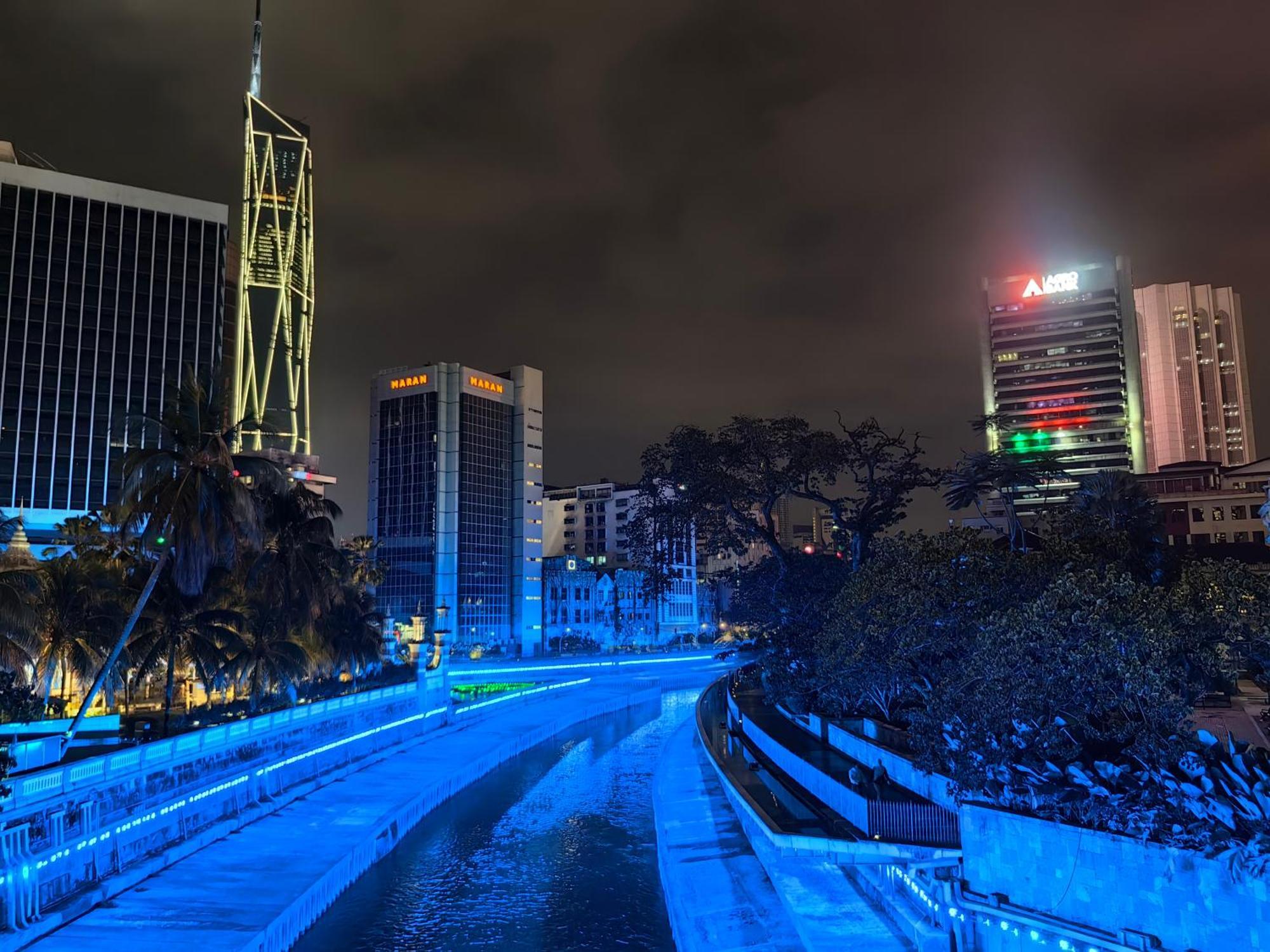 The Robertson R22 Jalan Alor Petaling Street Bukit Bintang Kl 3r2b 8pax Kuala Lumpur