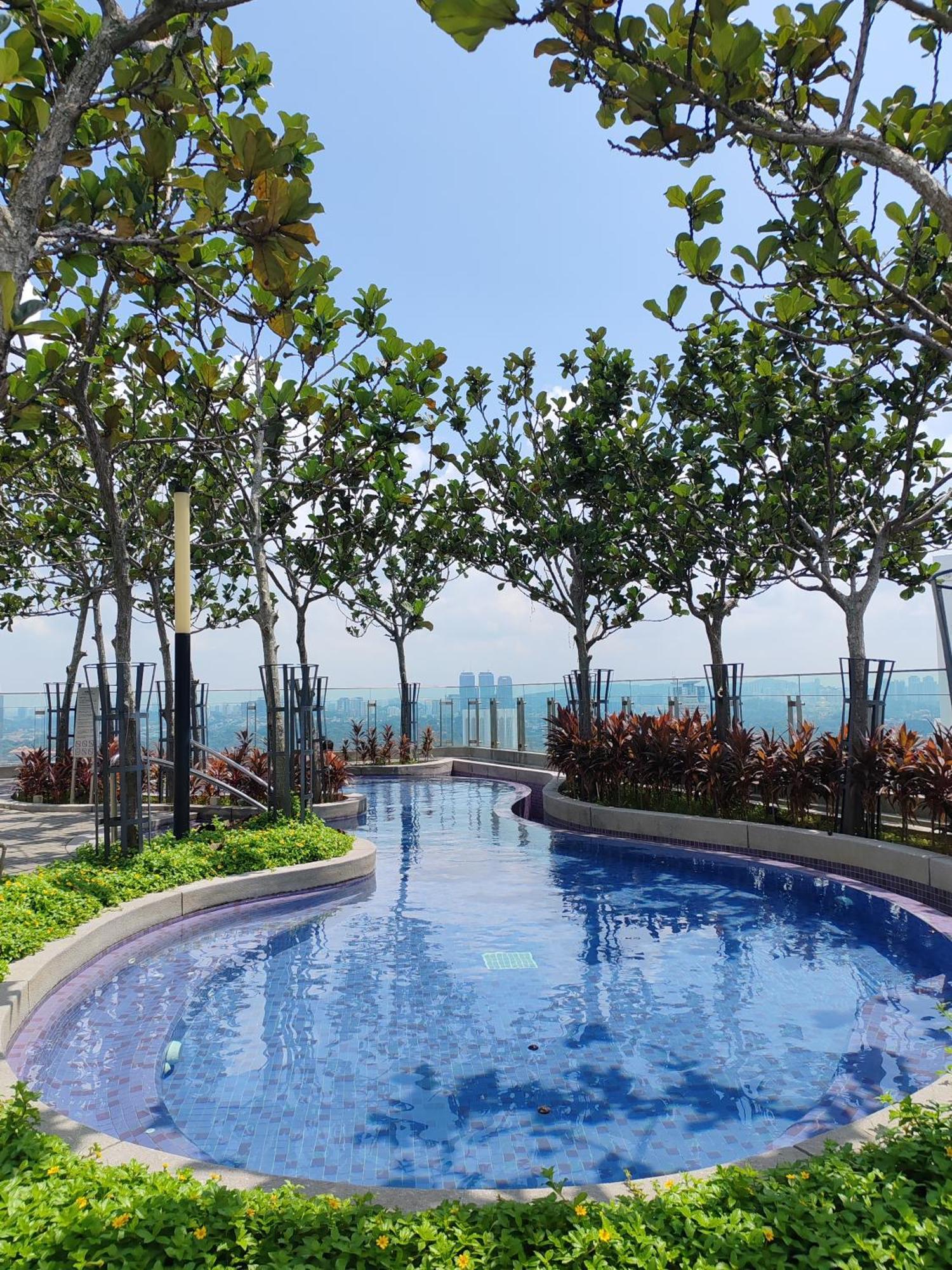 Apartment The Robertson R22 Jalan Alor Petaling Street Bukit Bintang Kl 3r2b 8pax *