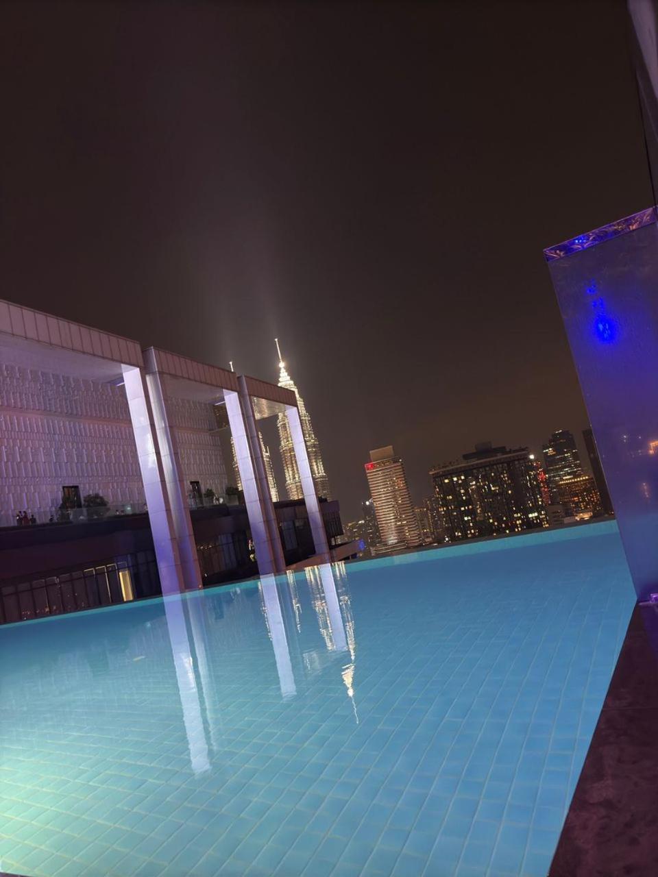 Apartment The Platinum Klcc By Sky Pool