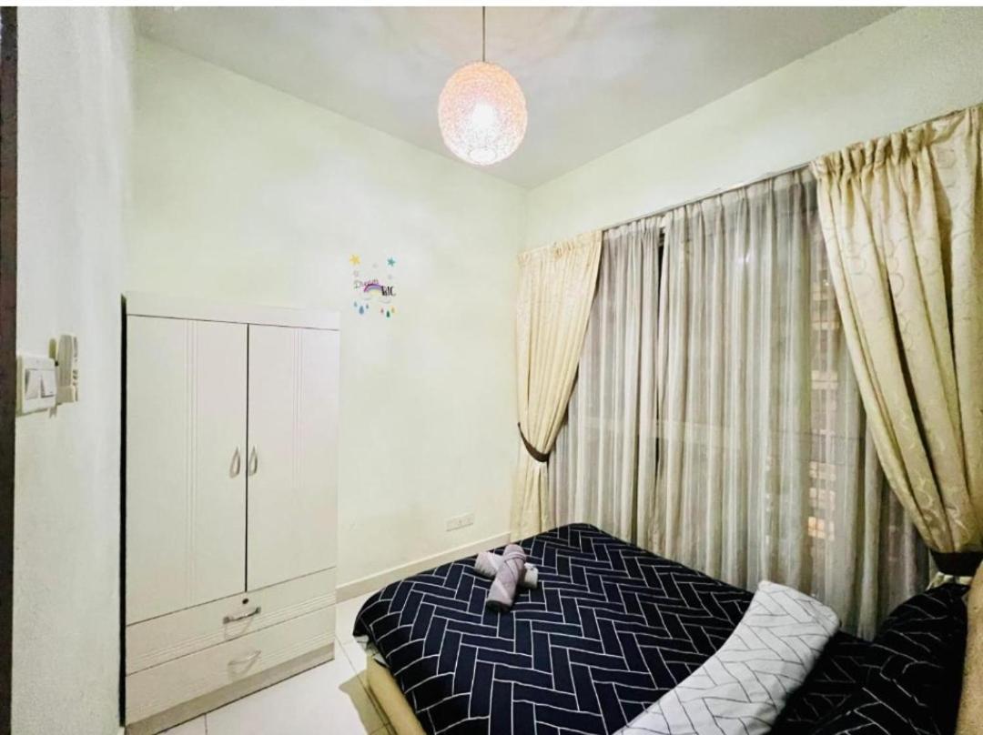 Apartemen Spritz Empire Regalia &
