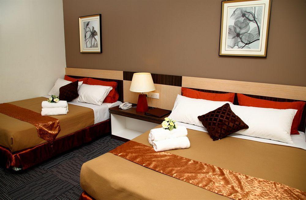 Leo Express Hotel 3*
