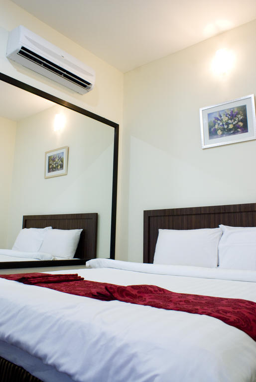 Hotel 128 2*