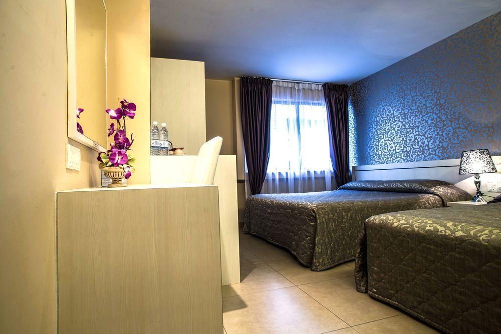 Kingston 1 , Bukit Bintang Hotel