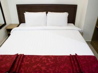 128 Hotel