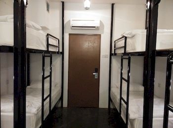 Hotel Alor Bunker 2*
