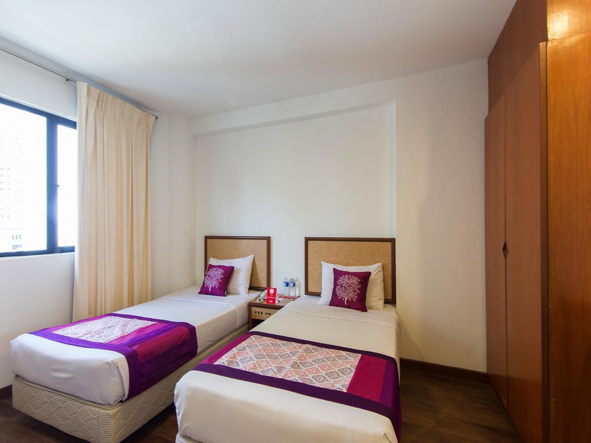 First Business Hotel