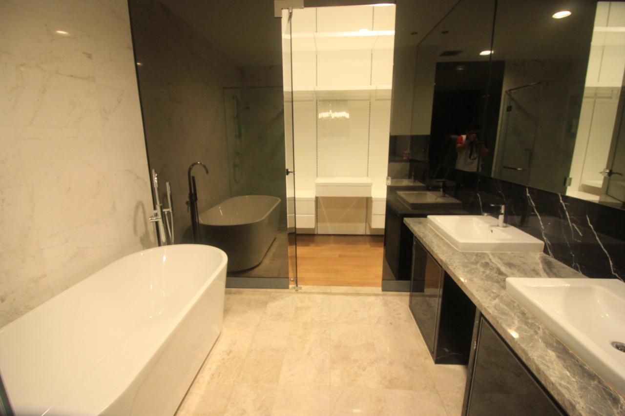 Aparthotel Eminent @ Platinum Suites