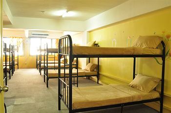 Seven Nite Hotel