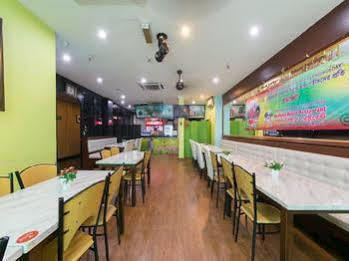 Oyo Changkat Corner Khách sạn Kuala Lumpur