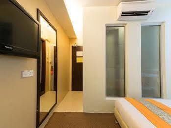 Oyo Changkat Corner 3*