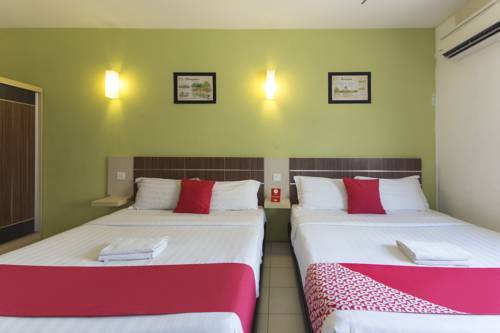 Hotel Oyo 182 Simms Grand