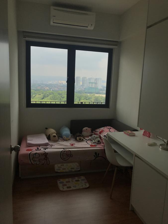 Kiara East Dex *